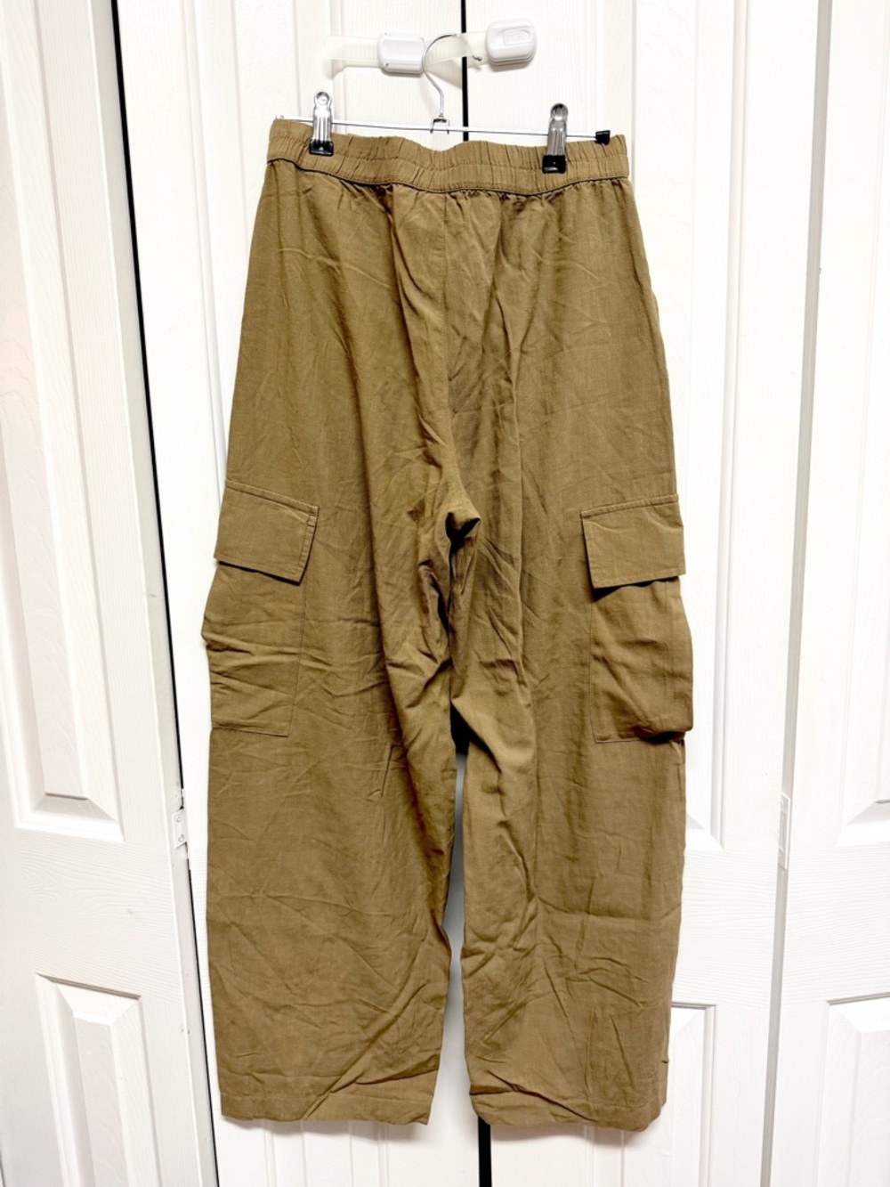 Universal Thread Men's Cargo Pants in Khaki - Picture 6 of 6